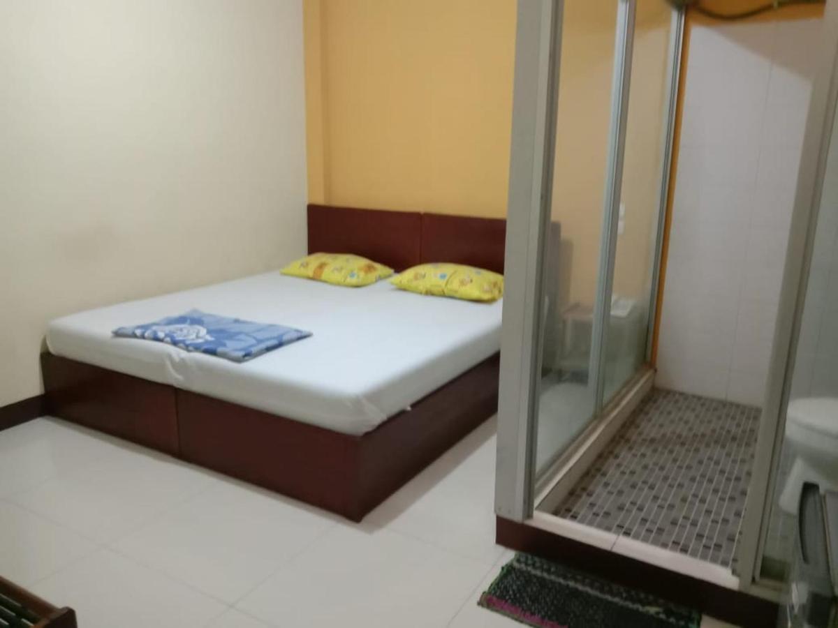 Grand Hotel Pemangkat Екстер'єр фото